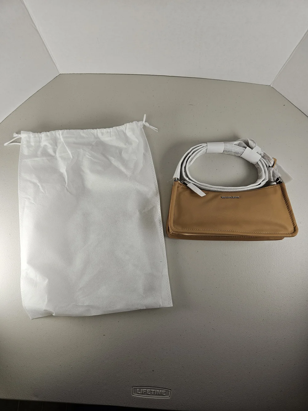 NWT Michael Kors Zadie Small East West Top Zip Crossbody Bag Tan